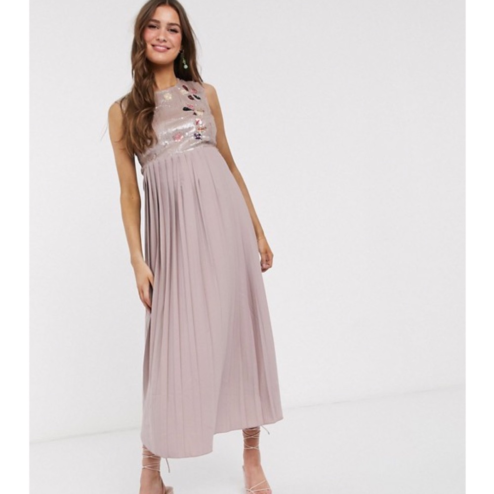 NWT ASOS Maternity Dress in Size 6